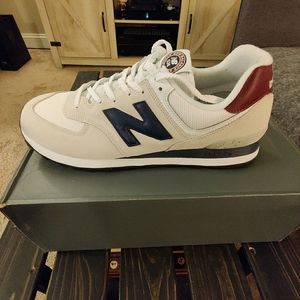 Men's New Balance 574 White Natural Indigo Beige Cream Running Shoe Size 13.